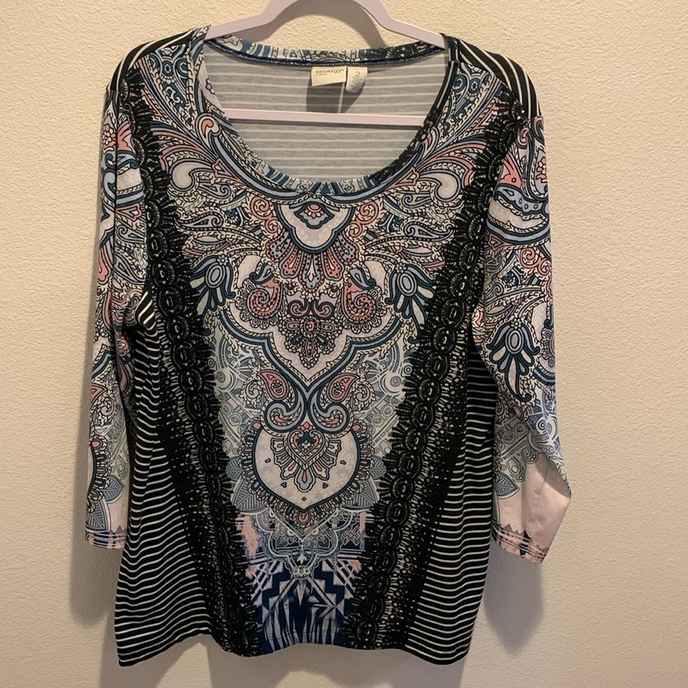 Zenergy by Chico’s Womens Colorful Top w/ fun design-Currently on website/Sz 2. 